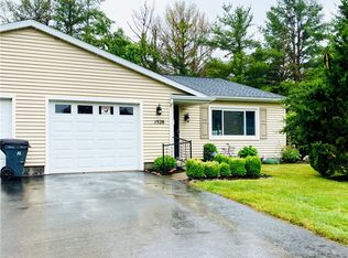 1528 Aster Ter, Walworth, NY 14568