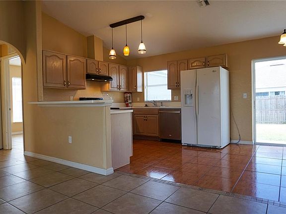 5th image of 1920 Myakka Ct
