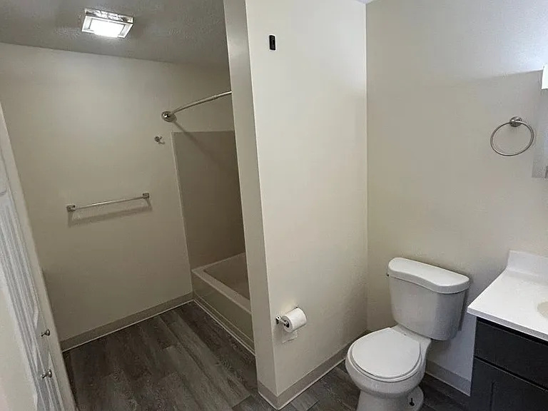 Webster Commons — Photo 34