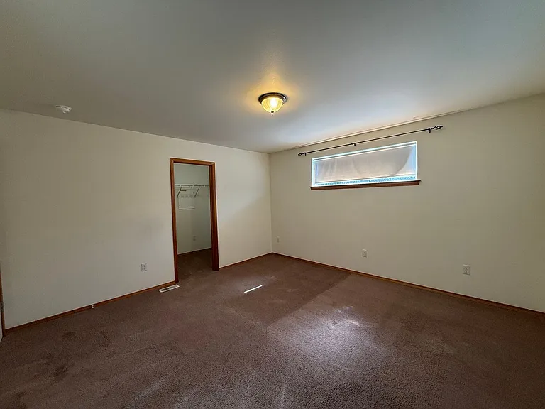 18230 28th Dr SE — Photo 24