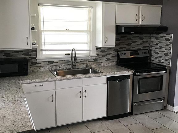 4th image of 8000 Trillium Dr