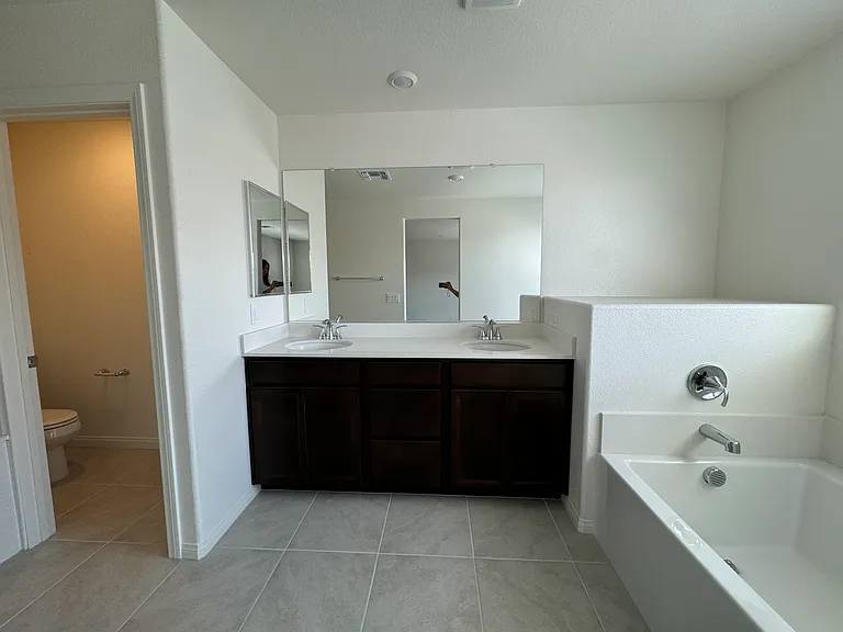 3655 Valpacos Ln — Photo 18