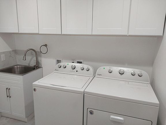 4th image of 940 Enterprise Dr NE Unit C