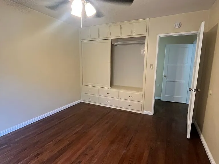 5223 E Carson St — Photo 13