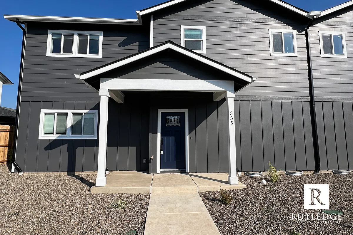 Building Photo - 335 Everett Way
