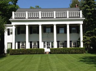 636 Brierhill Rd, Deerfield, IL 60015