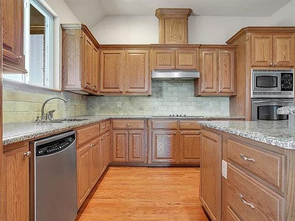 5th image of 1603 NW 36th St