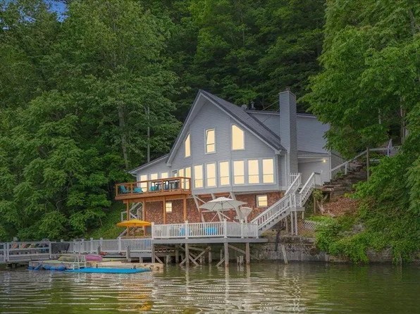 196 Furches Dr, Gray, TN 37615