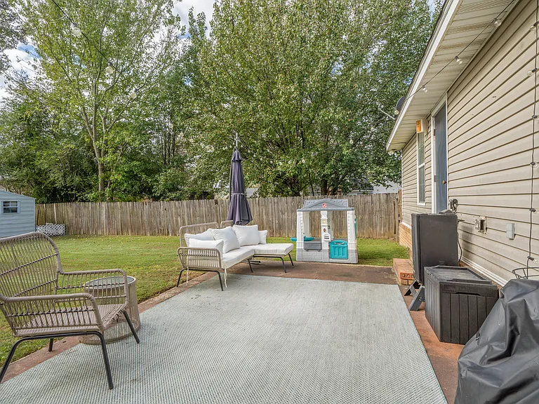 4153 Cypress St — Photo 27