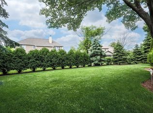 1403 Frenchmans Bend Dr, Naperville, IL 60564