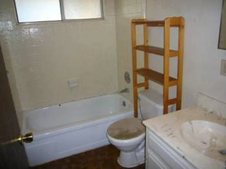 708 Main St #C — Photo 3
