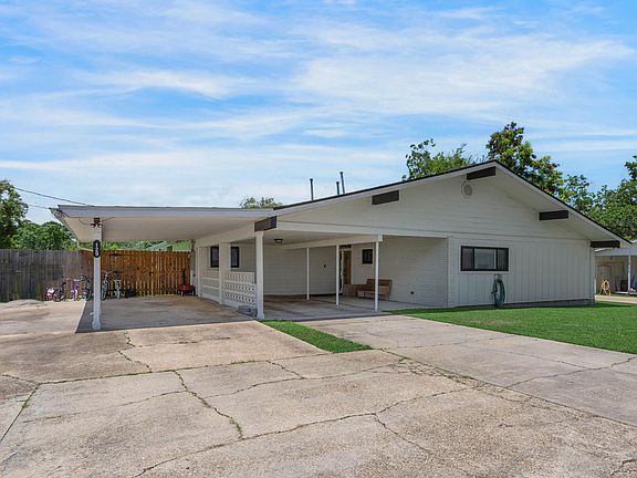 2nd image of 129 Nini Rd