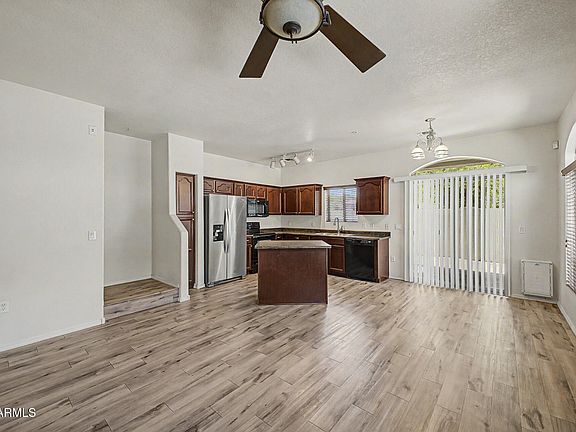 5th image of 2401 E RIO SALADO Parkway #1003