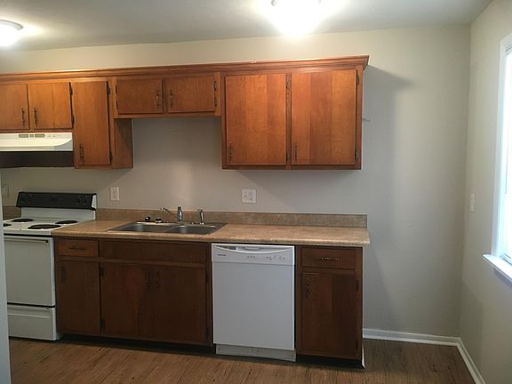 5th image of 120 Valencia Dr APT 7