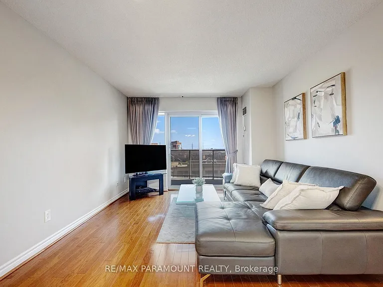 25 Kingsbridge Garden Cir #616 — Photo 24