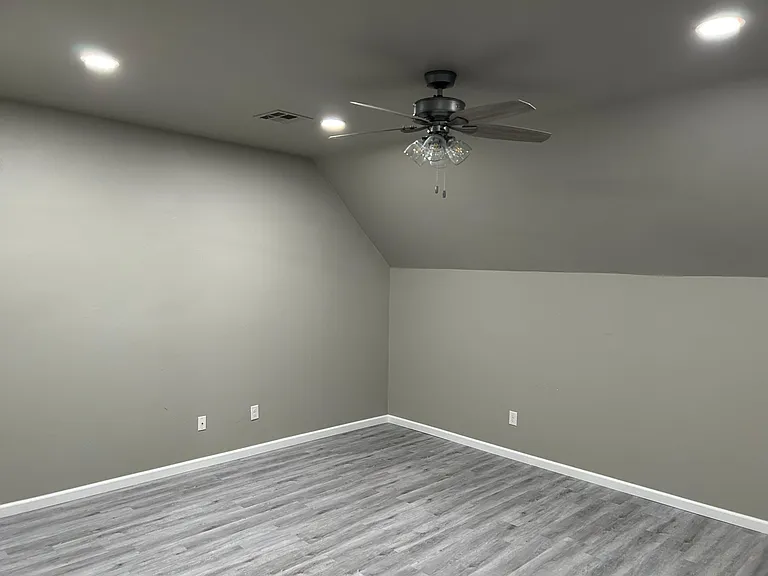 14640 Rochefort Ln — Photo 27