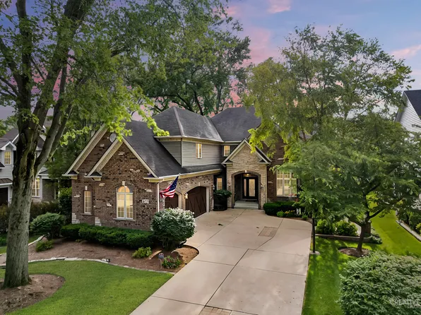 651 N Loomis St, Naperville, IL 60563