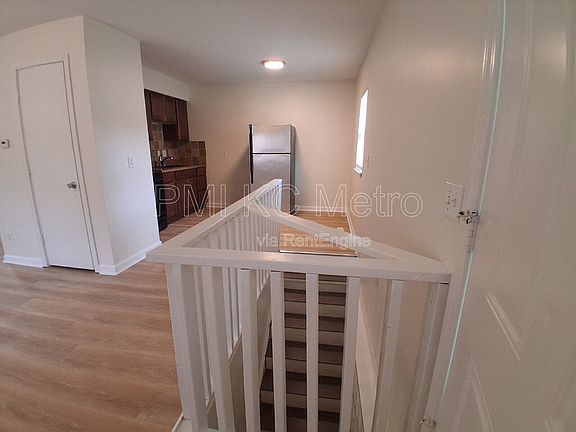 4th image of 5623 NE 51st St