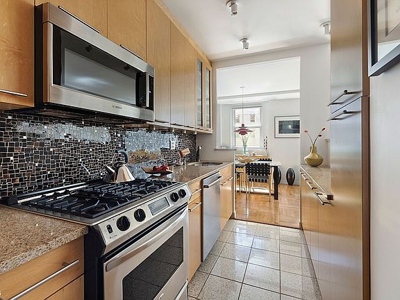 3rd image of 63 E 9th St #8MN