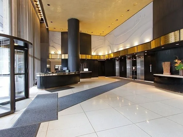 60 East 8th Street 16J image 18 of 18
