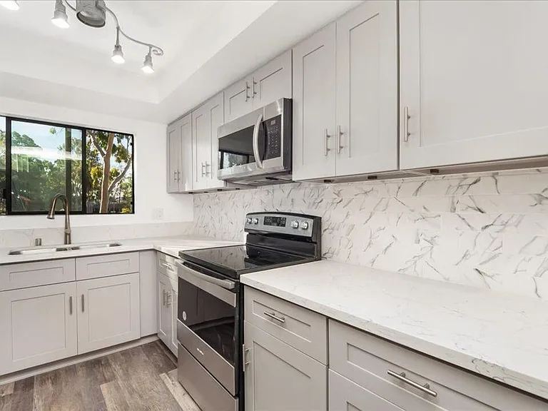 5000 S Centinela Ave #107 — Photo 2