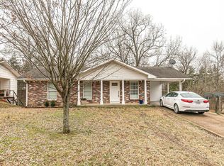 1426 W Vine St, Poplar Bluff, MO 63901