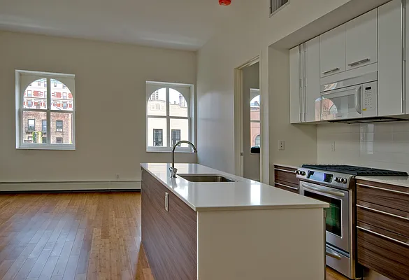 Rented by Brown Harris Stevens | media 9