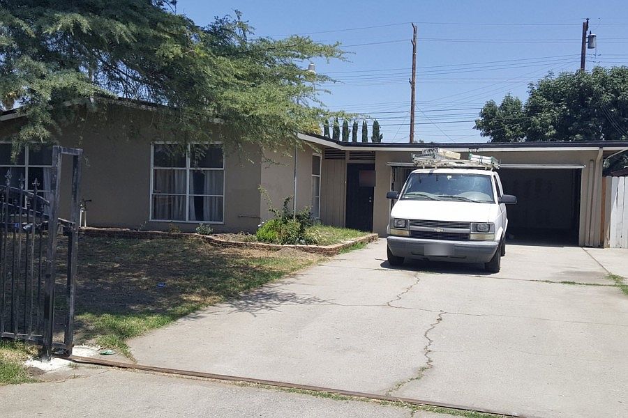 1st image of 7107 Newbury Ave