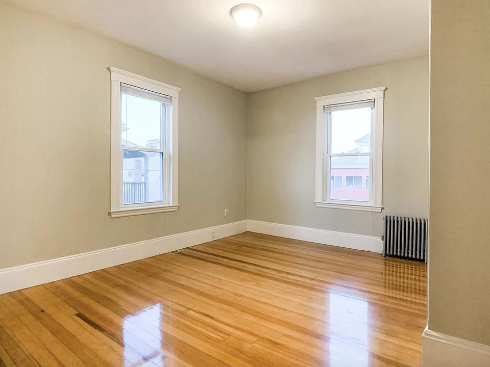 20 Wellington Rd Medford MA Zillow