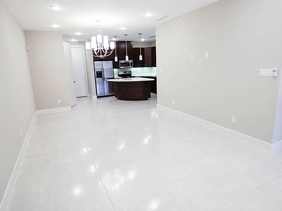 3rd image of 1308 Providence Ave #6D7CXA