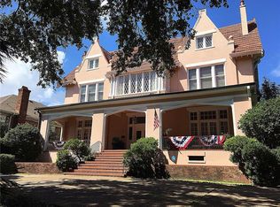 7431 Saint Charles Ave, New Orleans, LA 70118