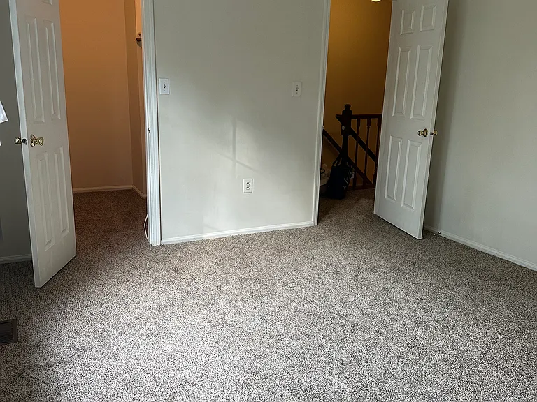 393 Hadleigh Ln #393 — Photo 8