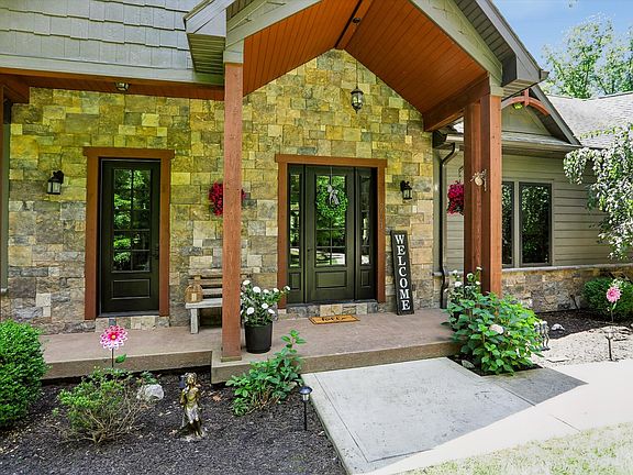 5th image of 2731 W Lost Mans Ln