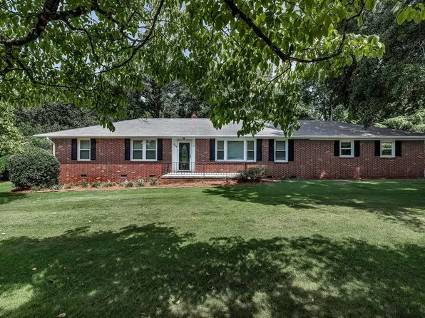 200 Edgebrook Dr, Anderson, SC 29621