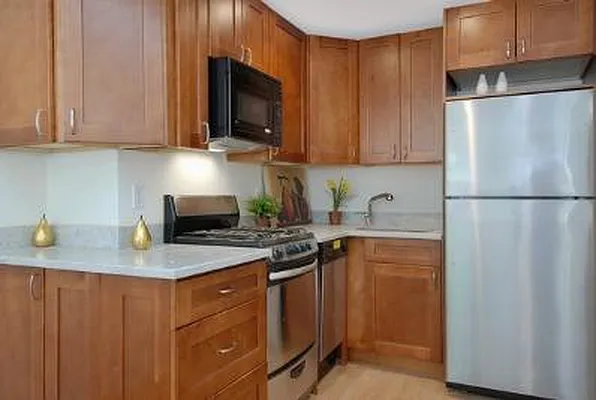 Sold by Corcoran | media 14