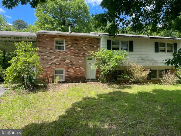 3755 Laurel Dr, Indian Head, MD 20640