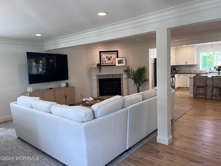 703 Boston Blvd — Photo 5