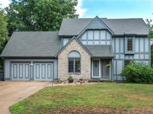 16605 W 132nd Cir, Olathe, KS 66062