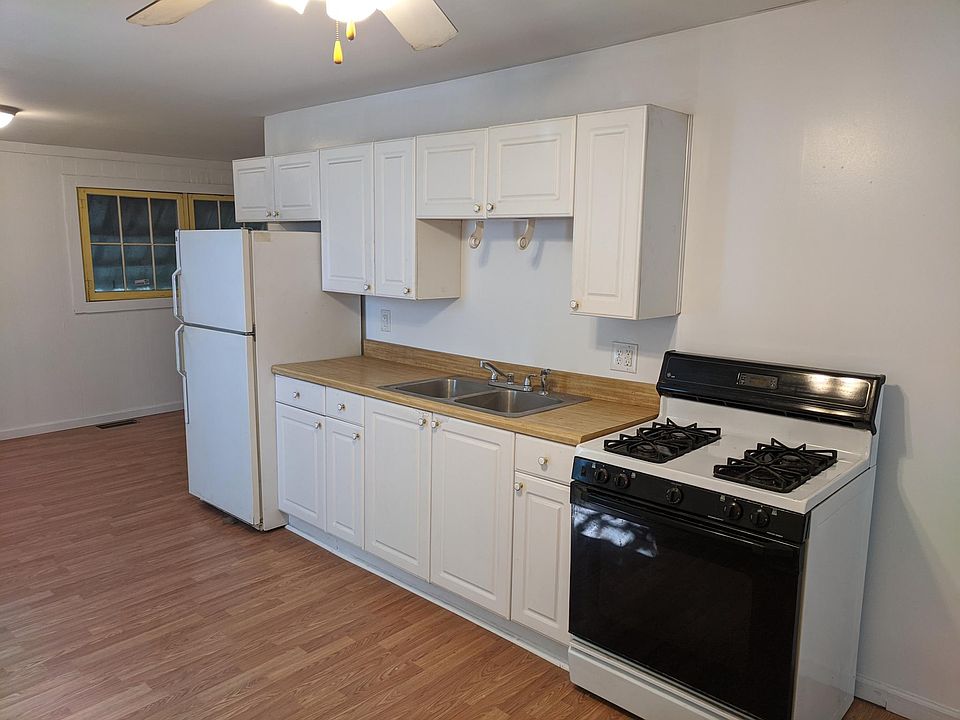 1st image of 438 E Brandeis Ave