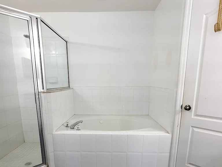 1511 McCrea Dr — Photo 14