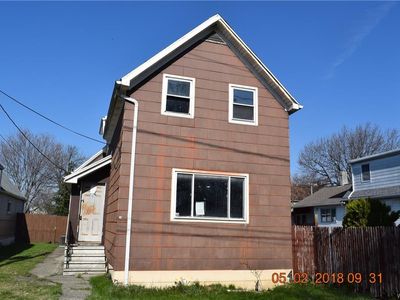 34 Atlantic Ave, Cheektowaga, NY, 14206