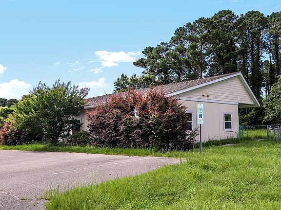 5th image of 4150 Vanessa Dr