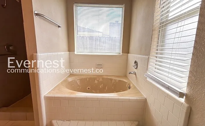 3103 Hazy Park Dr — Photo 12