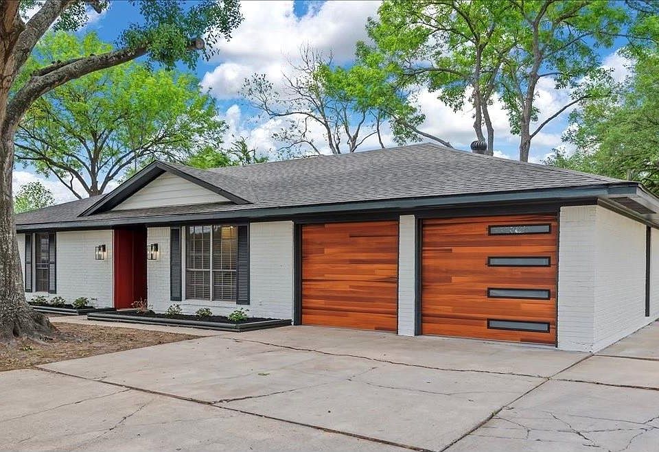 1st image of 1106 Long Dr