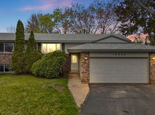 10330 Rhode Island Cir, Bloomington, MN 55438