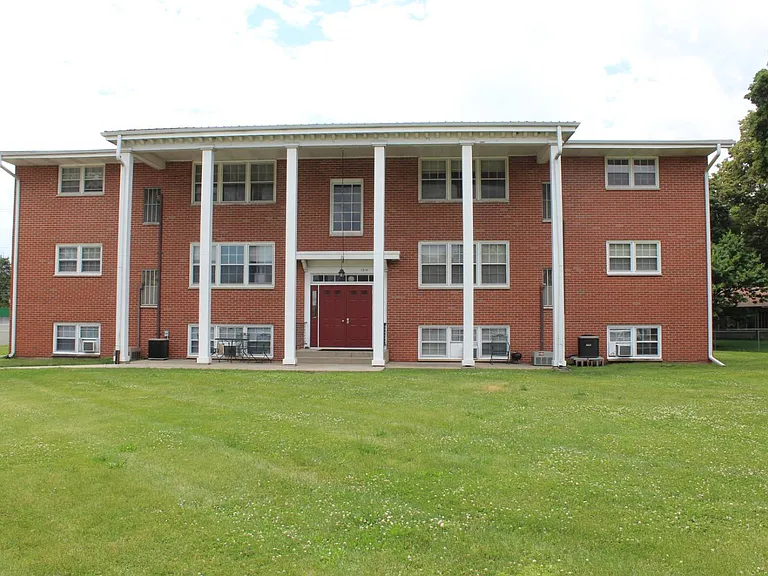 1314 Maple Dr #5 — Photo 1