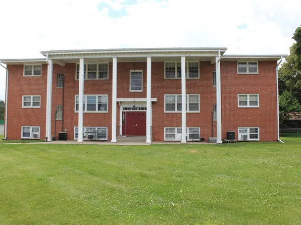 1314 Maple Dr #5, Peru, IL 61354
