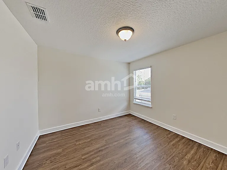 2429 Park Ave — Photo 17