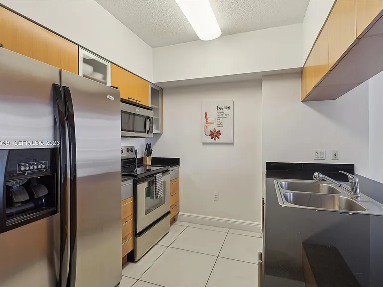 1750 N Bayshore Dr #2805 — Photo 14