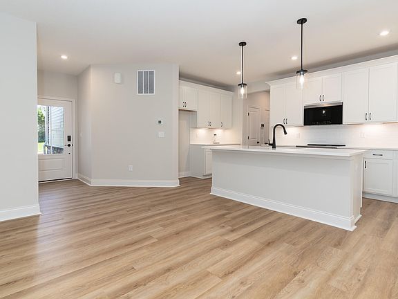 4th image of 2636 Timberside Dr